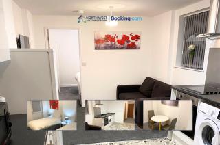 Sutton Contractor Accommodation - Warrington, St Helens - Clock Face - 8