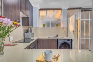 Illovo Luxury Studio Apartment, Sandton - Johannesburgo - 4