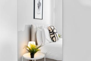 Luxury 2 Bedroom Apartment - Parking - Garden - Netflix 21E - Streetly - 4
