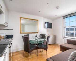 Camden Town Apartment - 1