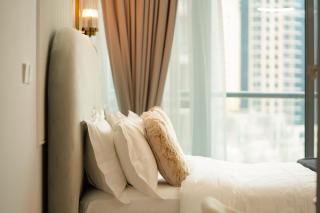 Keyrock - Dubai Marina Apartment with Stunning Sea View, Pool, Gym & Free Parking - 2