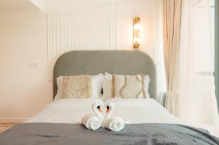 Keyrock - Dubai Marina Apartment with Stunning Sea View, Pool, Gym & Free Parking - 1