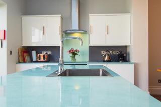 Sandcastles - moments from the beach, hot tub! - Weymouth - 1