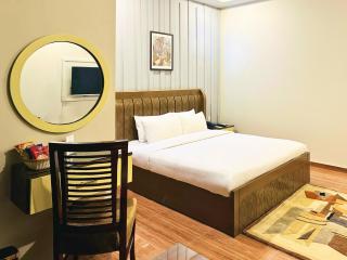Hotel One University Sukkur - - 6