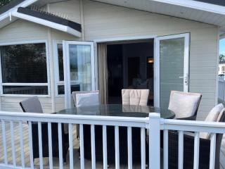 Beautiful Lodge At Manor Park In Norfolk Ref 23006Bu - Hunstanton - 8