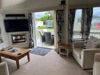 Beautiful Lodge At Manor Park In Norfolk Ref 23006Bu - Hunstanton - 3