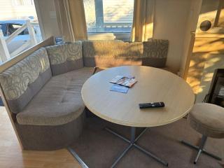 Cosy Caravan With Decking At Oaklands Holiday Park In Essex Ref 39042Cf - Clacton-on-Sea - 5