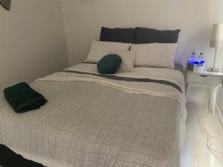 Serenity stay - Perth - 3