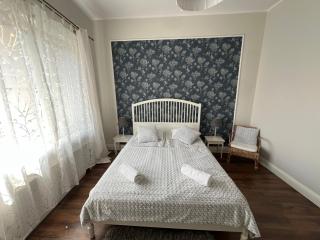 Apartament z parkingiem Aleja Niepodległości Sopot by Alqueen Apartments - Sopot - 1