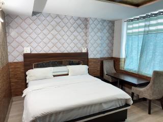 Hotel HD Residency A Unit By Hotel Harbans - 9