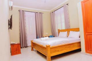 4Luxury Hotel - Moshi - 9