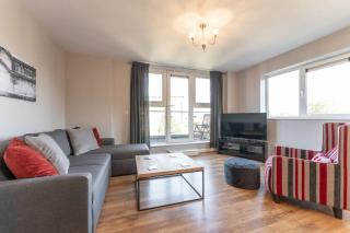 Stylish 2-Bed Flat, 10mins to NEC & Airport Free Parking - Solihull - 7