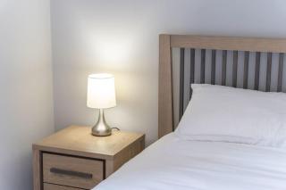 Stylish 2-Bed Flat, 10mins to NEC & Airport Free Parking - Solihull - 5