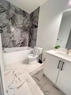 Cozy Corner - 1 bedroom suite - 15 mins from airport - Calgary - 7