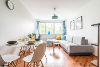 Spacious & Bright Apartment on Mokotow by Noclegi Renters - Warsaw - 0