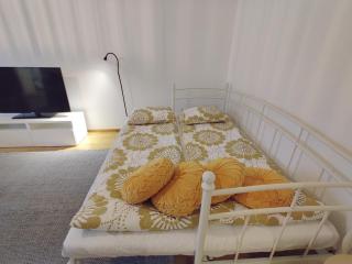 Cozy 1BR Apartment with Balcony, Free WiFi and Parking - Turku - 1