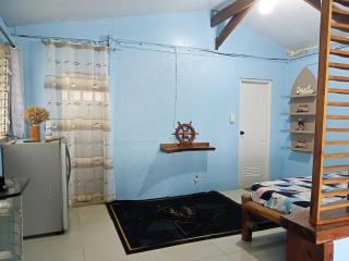 Oceanfront Guest House - Puerto Galera - 8