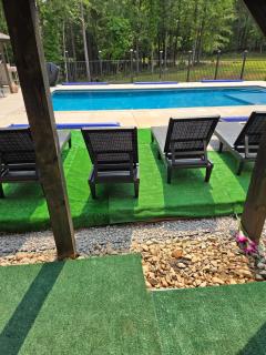 Spacious Kingbed 3b2b Apt with stairs sleeps 7 pool and grill - Greensboro - 7