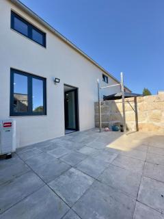 Modern House with Patio and BBQ - Porto - 4