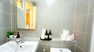 Great accommodation next to a shopping mall - 3