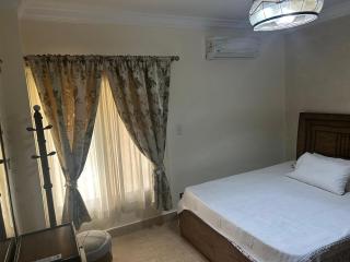 Alrehab-gate 9- 200 meters away from Mall 2- 10 minutes walk to food court & old souk - New cairo - 5