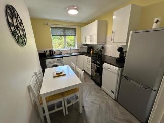 Cosy Flat Close to City Centre Ideal for Families - Dalneigh - 4