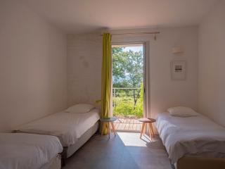 Villa face au Mont Bouquet - Servas - 1