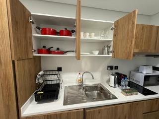 Central Stay Studio Apartment near Cleveland and Abu Dhabi Mall - Abu Dhabi - 1