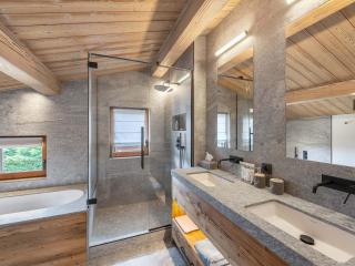 Chalet de luxe avec piscine et espace jeux, proche centre de Megève - FR-1-569-140 - Megève - 2
