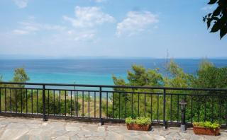 First in the sea with amazing view house - Kriopigi - 1