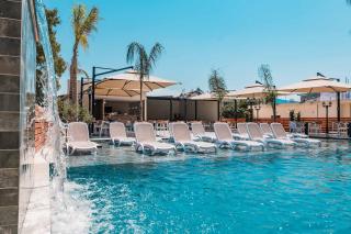 Ksamil Central Park Hotel - Ksamil - 8