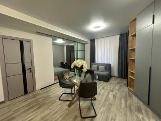 Студія на Герцена-Володимира Великого - 3