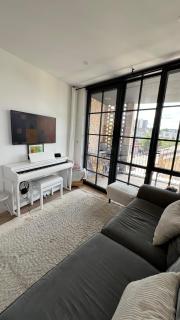 Bright 3 bed in Hackney Wick Perfect for families with kids - London - 3