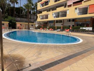 Apartamento Los Cristianos Playa y Piscina - 1