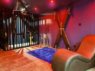 love room - - 7