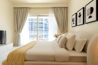 2BD designed by Elie Saab with Private Beach Sea View by EE Holiday Homes - 2