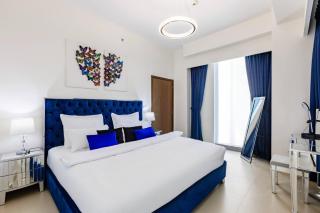 ElegantEscapes - Large 2BR w Marina and Sea View - 5