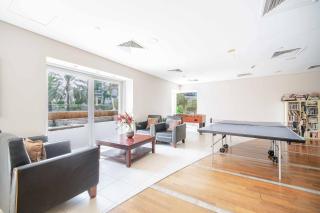 Marina Tower - Stunning 1BHK with Marina View by Elegant Escape's - 1