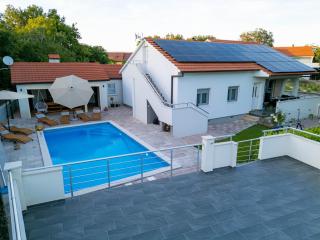 Holiday house with a swimming pool Zmijavci, Zagora - 24240 - 8