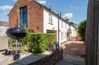 Marsh Mallow Cottage - Hot Tub Packages Available - Loughborough - 6