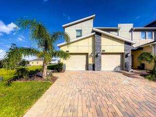 Superb Thematic 2BR Condo with 2 Clubhouses - Kissimmee - 4