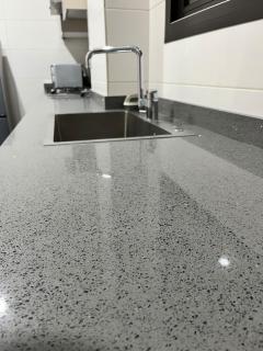 Top Spot Cocody - Terasse et Minibar privée - Déco Unique - Abobo Té - 6