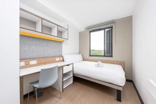 Student Only Ensuite Room Canterbury - Hackington - 5