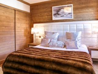 Luxueux appartement 4 pièces au cœur de Courchevel Village, à proximité des pistes et commerces - FR-1-562-32 - Courchevel - 3
