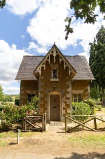 Gate Lodge - Sleeps 5 - Near Belvoir Castle - Knipton - 8