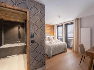 Spacieux appartement neuf proche pistes avec cheminée et parking - FR-1-562-68 - 4