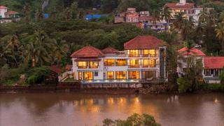 Villa Fleuve 6-BHK Riverfront Hideaway With Infinity Pool & Bathtub - Nerul - 1