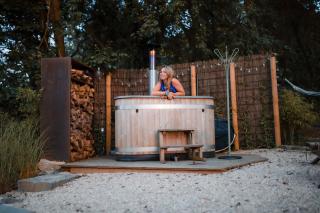 Logement insolite miroir dans la nature avec bain nordique - Ohey - 9