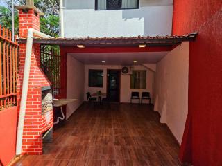 Casa 70A - Lazer ou Trabalho - 0