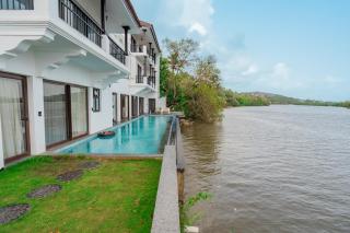 Villa Fleuve 6-BHK Riverfront Hideaway With Infinity Pool & Bathtub - 4